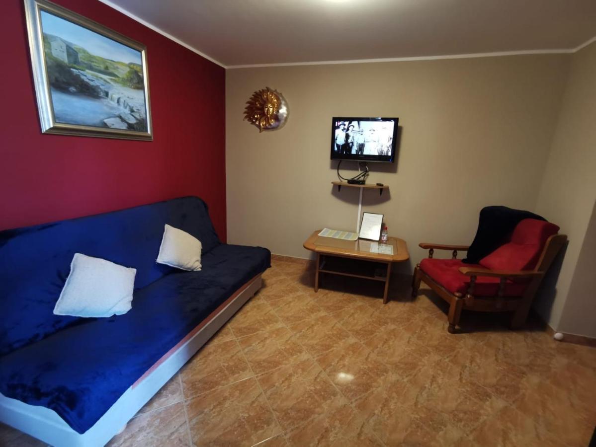 Victoria Apartment *